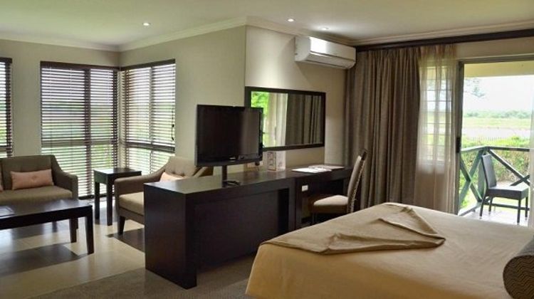 Cresta Riley's Hotel Room