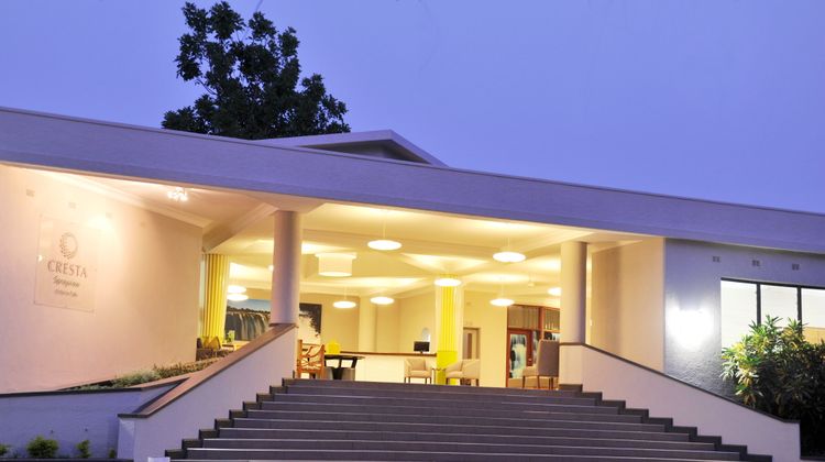 Cresta Sprayview Hotel Exterior
