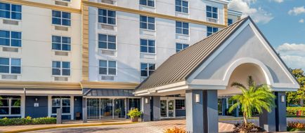 Fairfield Inn & Suites Exterior