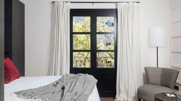 Yurbban Ramblas Hotel Room