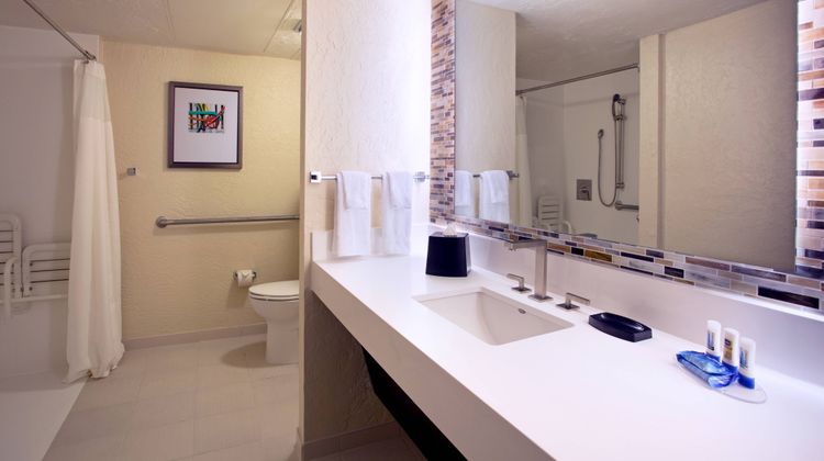 Fairfield Inn & Suites Key West Room