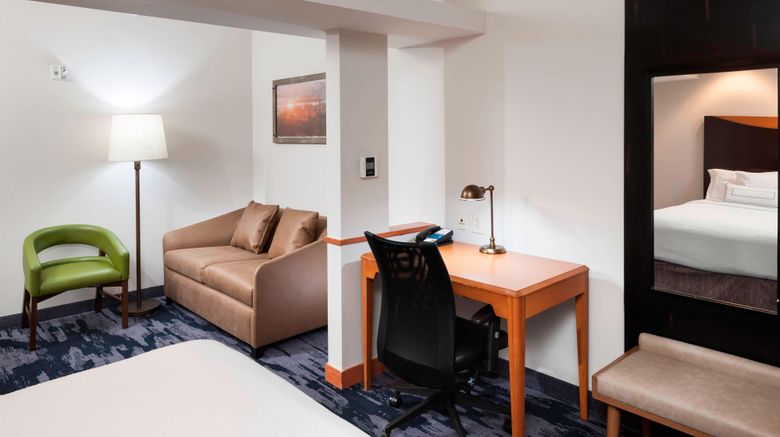<b>Fairfield Inn & Suites Wilmington Suite</b>. Images powered by <a href="https://www.leonardoworldwide.com/" title="Leonardo Worldwide" target="_blank">Leonardo</a>.