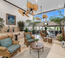 Bayfront Inn on Fifth Lobby