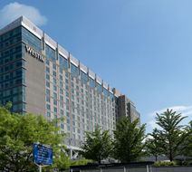 Westin Boston Seaport District Exterior