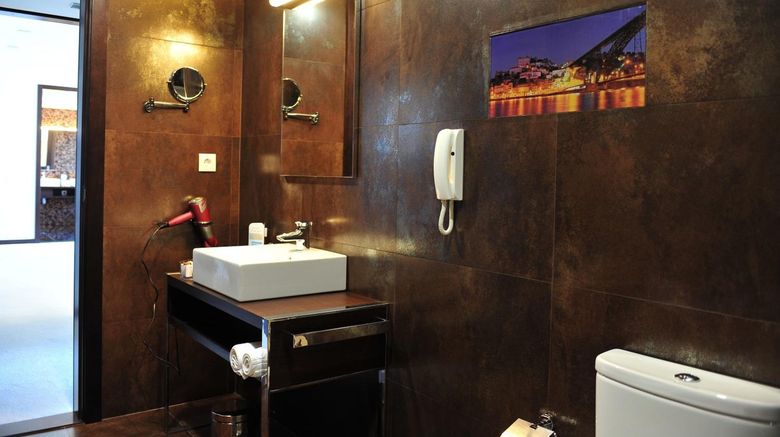 <b>Axis Porto Business & Spa Hotel Room</b>. Images powered by <a href="https://www.leonardoworldwide.com/" title="Leonardo Worldwide" target="_blank">Leonardo</a>.