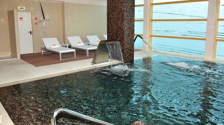 <b>Axis Porto Business & Spa Hotel Pool</b>. Images powered by <a href="https://www.leonardoworldwide.com/" title="Leonardo Worldwide" target="_blank">Leonardo</a>.