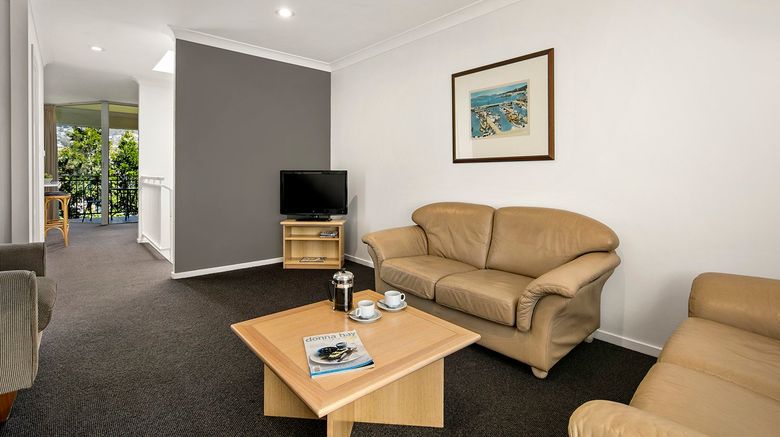 <b>Quest Trinity House Room</b>. Images powered by <a href="https://www.leonardoworldwide.com/" title="Leonardo Worldwide" target="_blank">Leonardo</a>.