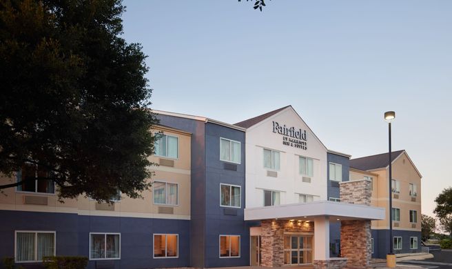 Fairfield Inn and Suites Austin South Exterior
