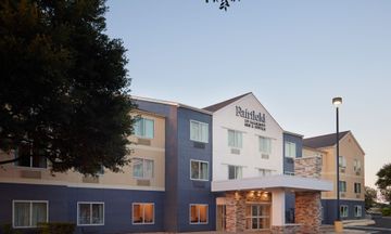Fairfield Inn and Suites Austin South
