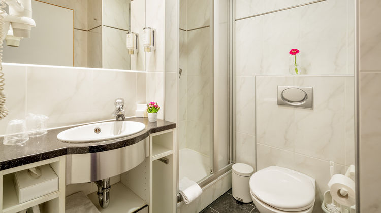 Kolpinghaus MesseHotel Room