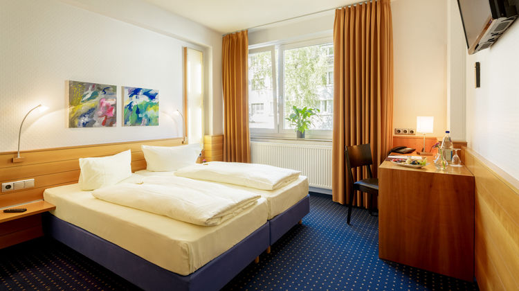 Kolpinghaus MesseHotel Room