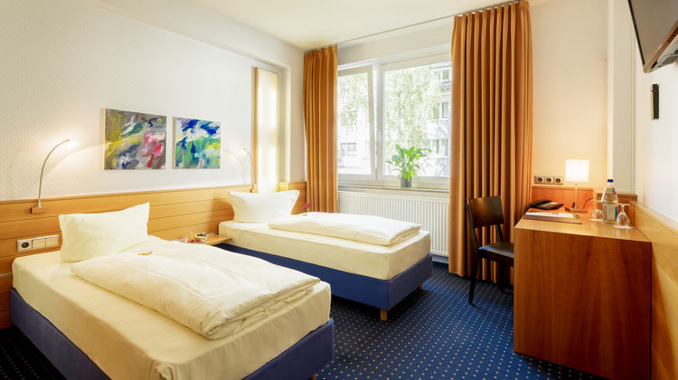 Kolpinghaus MesseHotel Room