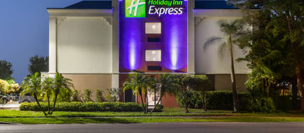 Holiday Inn Express Vero Beach-W (I-9) Exterior
