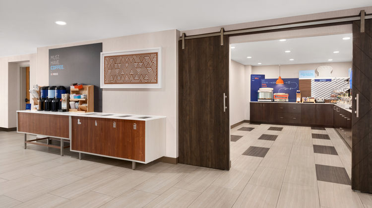 Holiday Inn Express Vero Beach-W (I-9) Restaurant