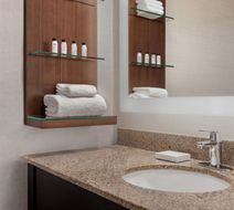 Delta Hotels By Marriott Bristol Room