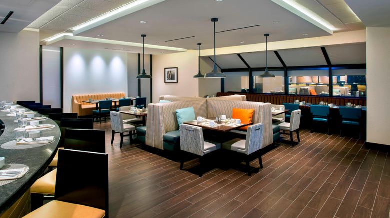 <b>Newark Liberty Intl Airport Marriott Restaurant</b>. Images powered by <a href="https://www.leonardoworldwide.com/" title="Leonardo Worldwide" target="_blank">Leonardo</a>.