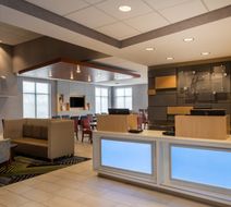 Holiday Inn Express Minneapolis West Lobby