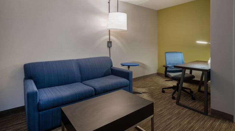 <b>Holiday Inn Express Minneapolis West Suite</b>. Images powered by <a href="https://www.leonardoworldwide.com/" title="Leonardo Worldwide" target="_blank">Leonardo</a>.