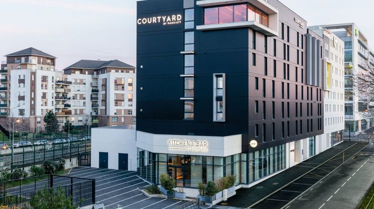 Courtyard Paris Creteil Exterior