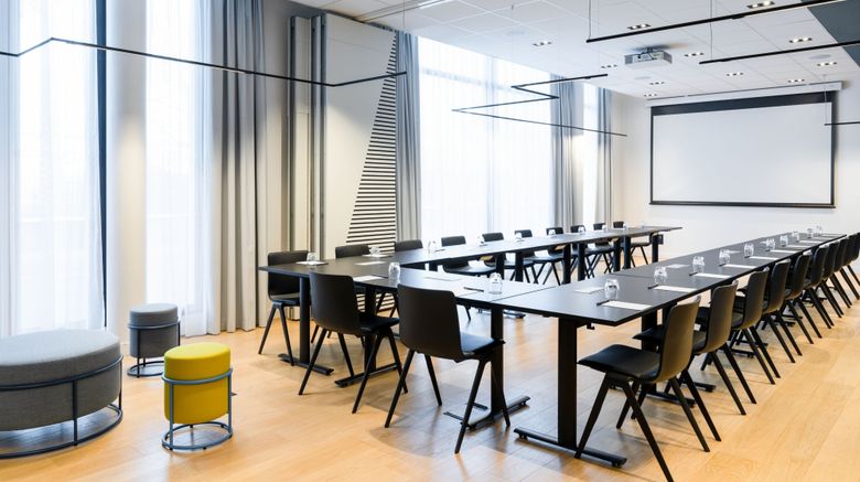 <b>Courtyard Paris Creteil Meeting</b>. Images powered by <a href="https://www.leonardoworldwide.com/" title="Leonardo Worldwide" target="_blank">Leonardo</a>.