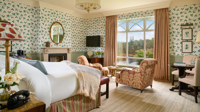 <b>Ballinalacken Castle Room</b>. Images powered by <a href="https://www.leonardoworldwide.com/" title="Leonardo Worldwide" target="_blank">Leonardo</a>.