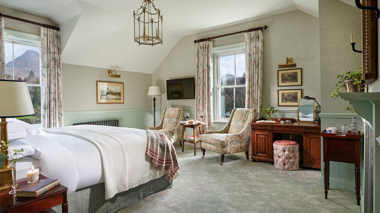 <b>Ballinalacken Castle Room</b>. Images powered by <a href="https://www.leonardoworldwide.com/" title="Leonardo Worldwide" target="_blank">Leonardo</a>.