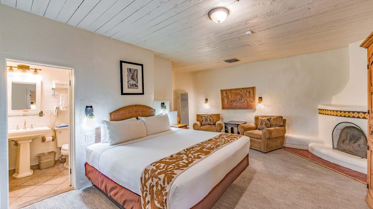 The Historic Taos Inn Suite