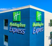 Holiday Inn Express Space Center Exterior