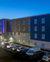 Holiday Inn Express Space Center