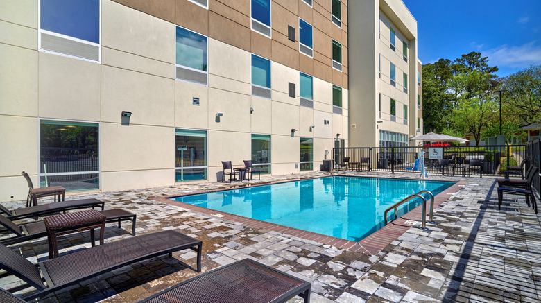 <b>Holiday Inn Express Space Center Pool</b>. Images powered by <a href="https://www.leonardoworldwide.com/" title="Leonardo Worldwide" target="_blank">Leonardo</a>.