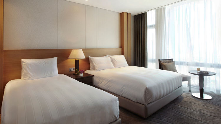 Lotte City Hotel Jeju Room
