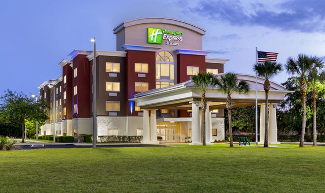 Holiday Inn Express &Stes Ft Pierce West Exterior