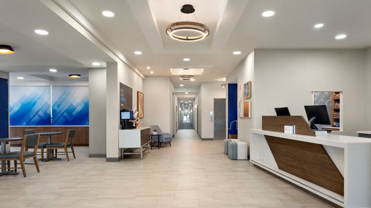 Holiday Inn Express &Stes Ft Pierce West Lobby