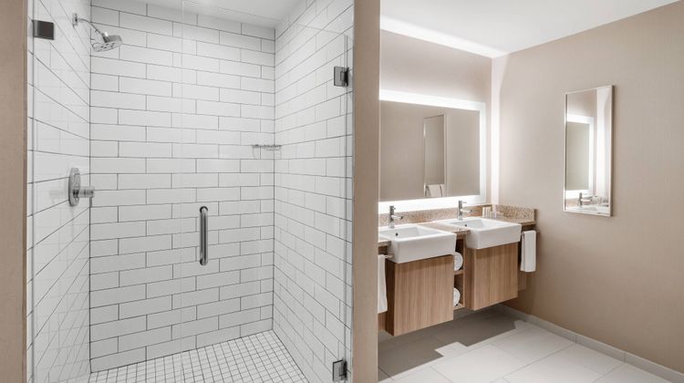 SpringHill Suites Denver Airport Room