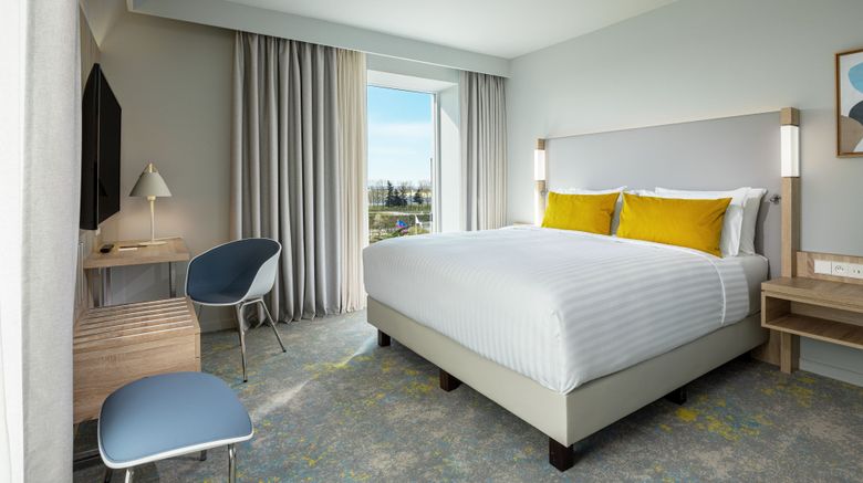 <b>Courtyard Paris CDG Central Airport Room</b>. Images powered by <a href="https://www.leonardoworldwide.com/" title="Leonardo Worldwide" target="_blank">Leonardo</a>.