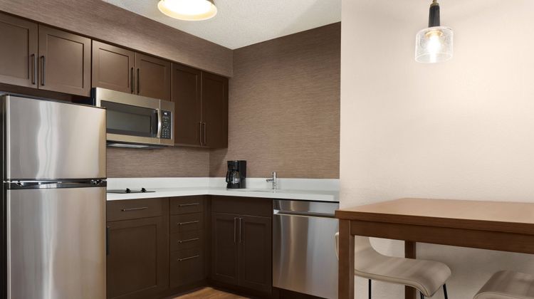Residence Inn Salem Suite