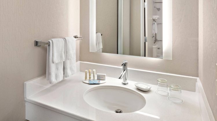 SpringHill Suites by Marriott Room