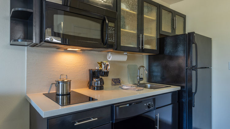 Candlewood Suites Springfield South Room