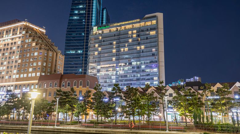 <b>Holiday Inn Incheon Songdo Exterior</b>. Images powered by <a href="https://www.leonardoworldwide.com/" title="Leonardo Worldwide" target="_blank">Leonardo</a>.