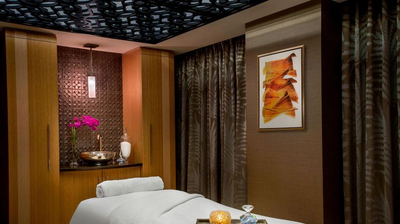 <b>JW Marriott Essex House New York Spa</b>. Images powered by <a href="https://www.leonardoworldwide.com/" title="Leonardo Worldwide" target="_blank">Leonardo</a>.