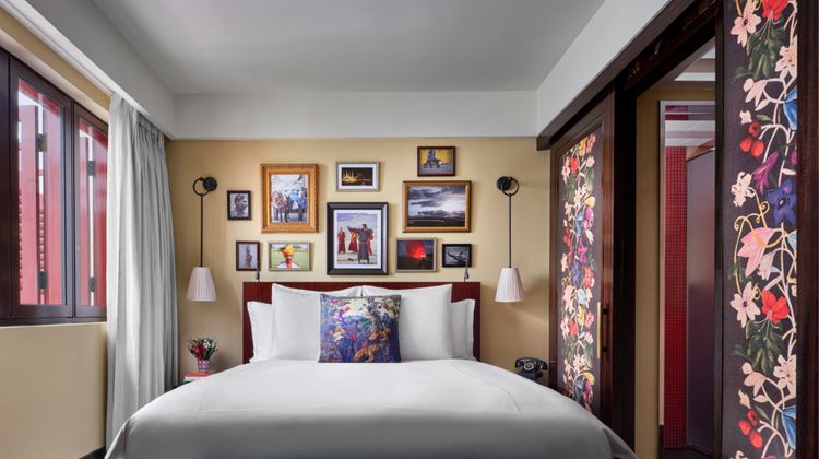 The Vagabond Club, a Tribute Portfolio Room