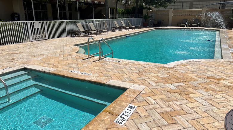 <b>Crowne Plaza Hotel Orlando Downtown Pool</b>. Images powered by <a href="https://leonardo.com/" title="Leonardo Worldwide" target="_blank">Leonardo</a>.