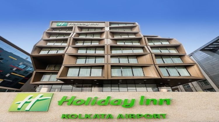 Holiday Inn Kolkata Airport Exterior