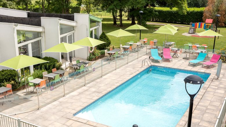 <b>Holiday Inn Lille Ouest Englos Pool</b>. Images powered by <a href="https://www.leonardoworldwide.com/" title="Leonardo Worldwide" target="_blank">Leonardo</a>.