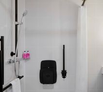 Moxy Edinburgh Fountainbridge Room