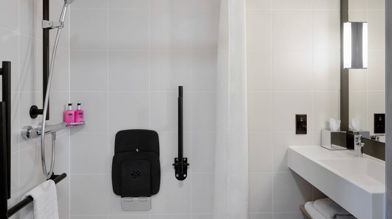 <b>Moxy Edinburgh Fountainbridge Room</b>. Images powered by <a href="https://www.leonardoworldwide.com/" title="Leonardo Worldwide" target="_blank">Leonardo</a>.