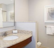 Courtyard Columbus New Albany Room