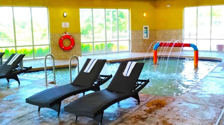 Holiday Inn Express & Suites Park Place Recreation