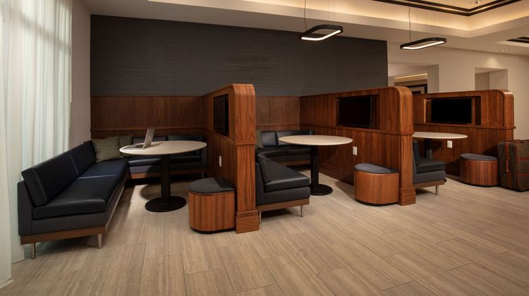 Courtyard by Marriott Houston Kemah Lobby