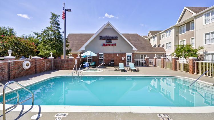 Residence Inn Jacksonville Airport Pool